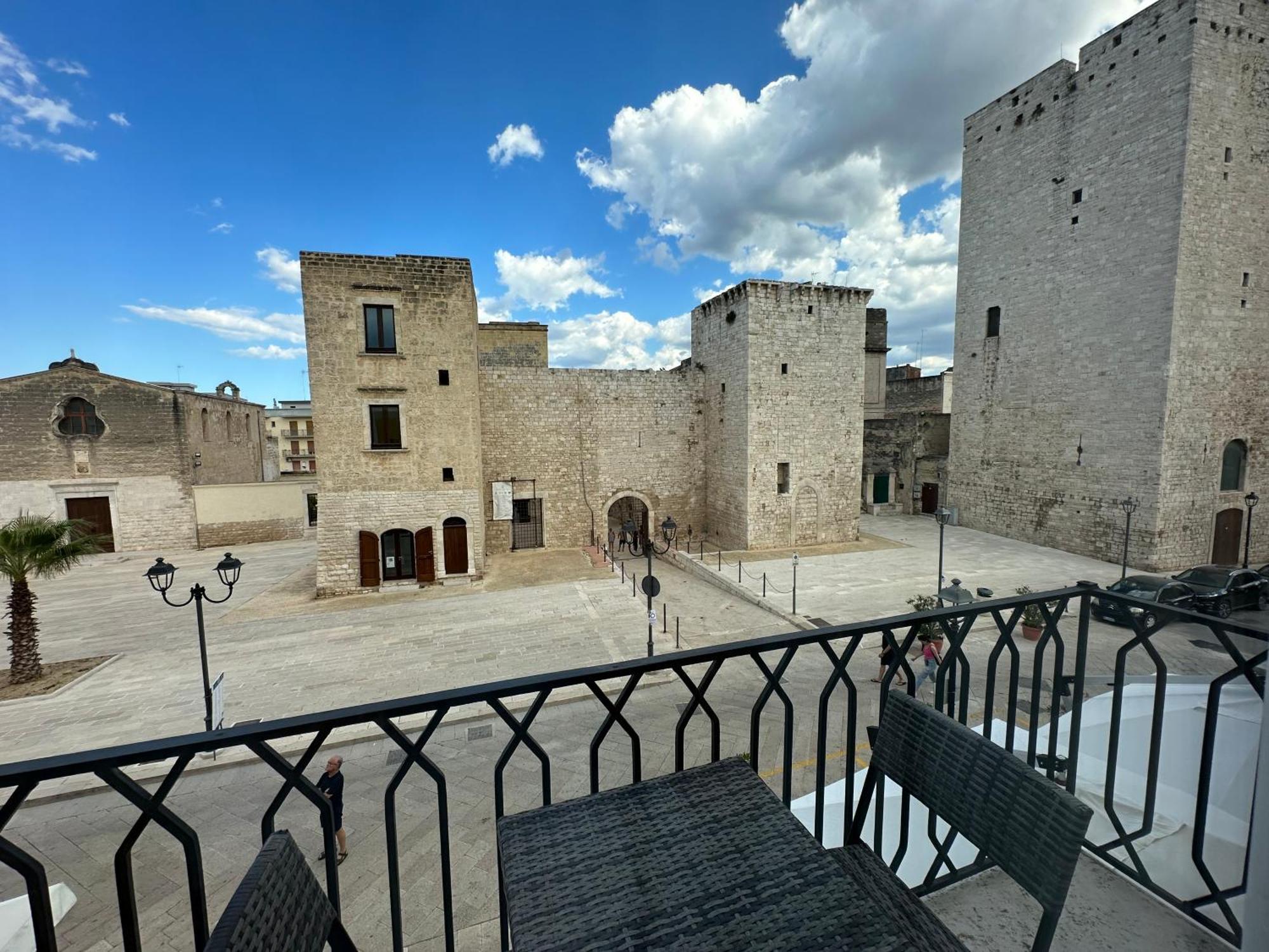 Palazzo Bonomi Hotel Bisceglie Exterior photo